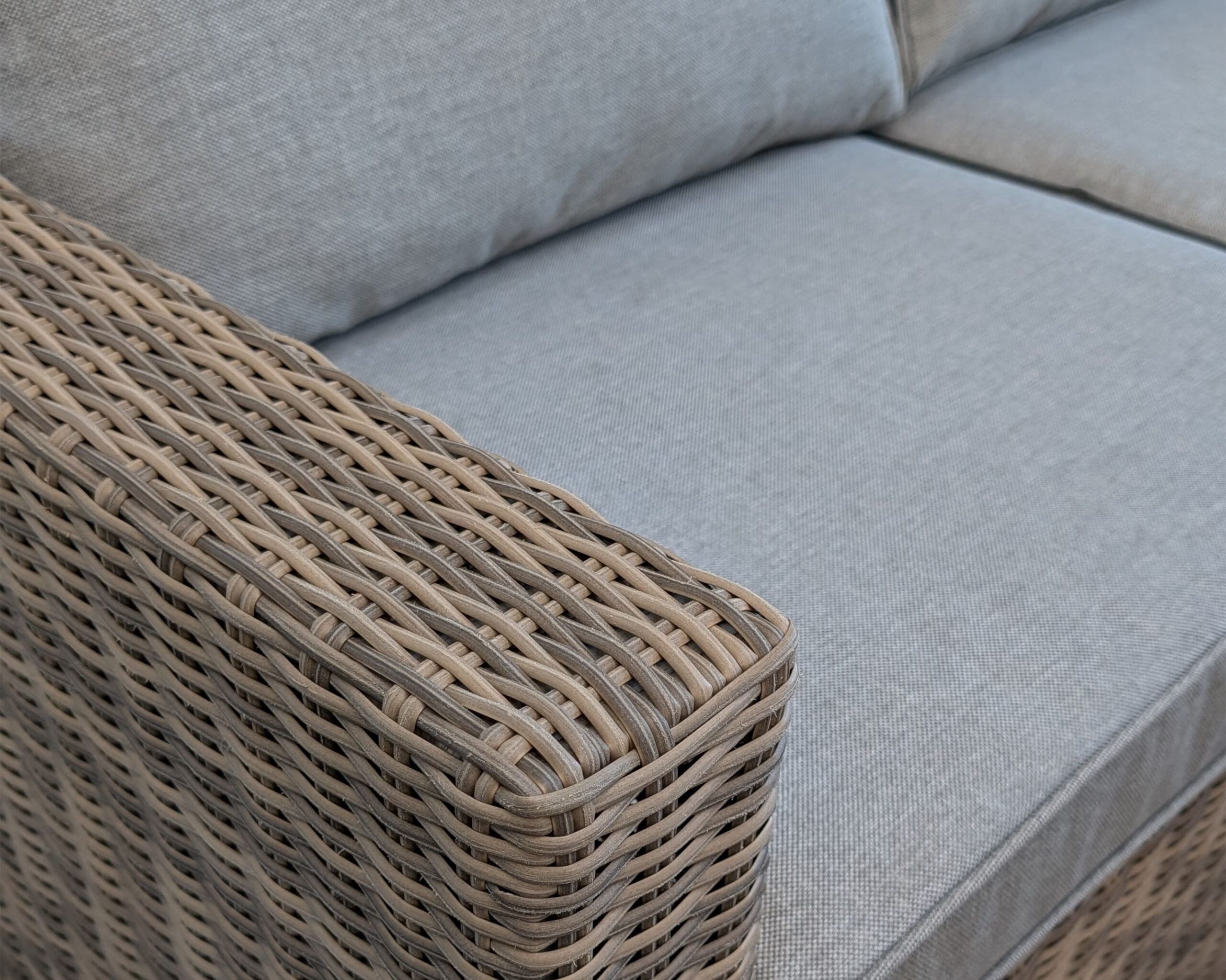 Rengard JENNY Rattan Modular Compact 4 Seat Corner Sofa Set with Coffee Table - Image 3